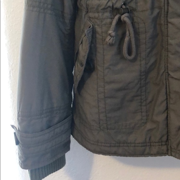 Downsizing - Picture 3 of 7